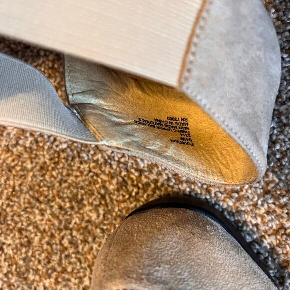 Cloudwalkers Suede Like Tan Sandal. Flat. Women's Size 9.5 Wide - Picture 5 of 7